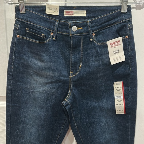 Levi Strauss Signature Women's High Rise Skinny Jeans 6M - Picture 8 of 15